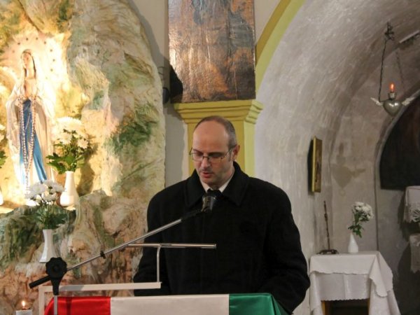 Elhurcoltak megemlékezése