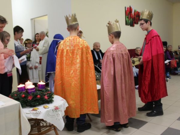 Gondozási központ karácsonyi ünnepsége