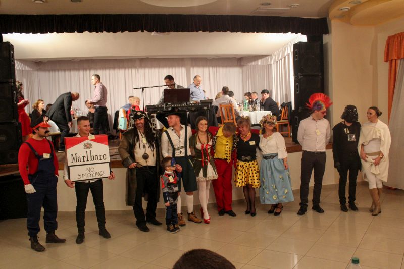 Farsang 2016